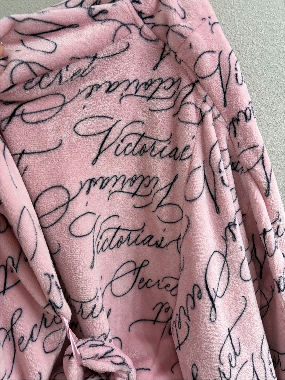 Plush Script-Print Hooded Robe - Pink - Picture 4 of 4